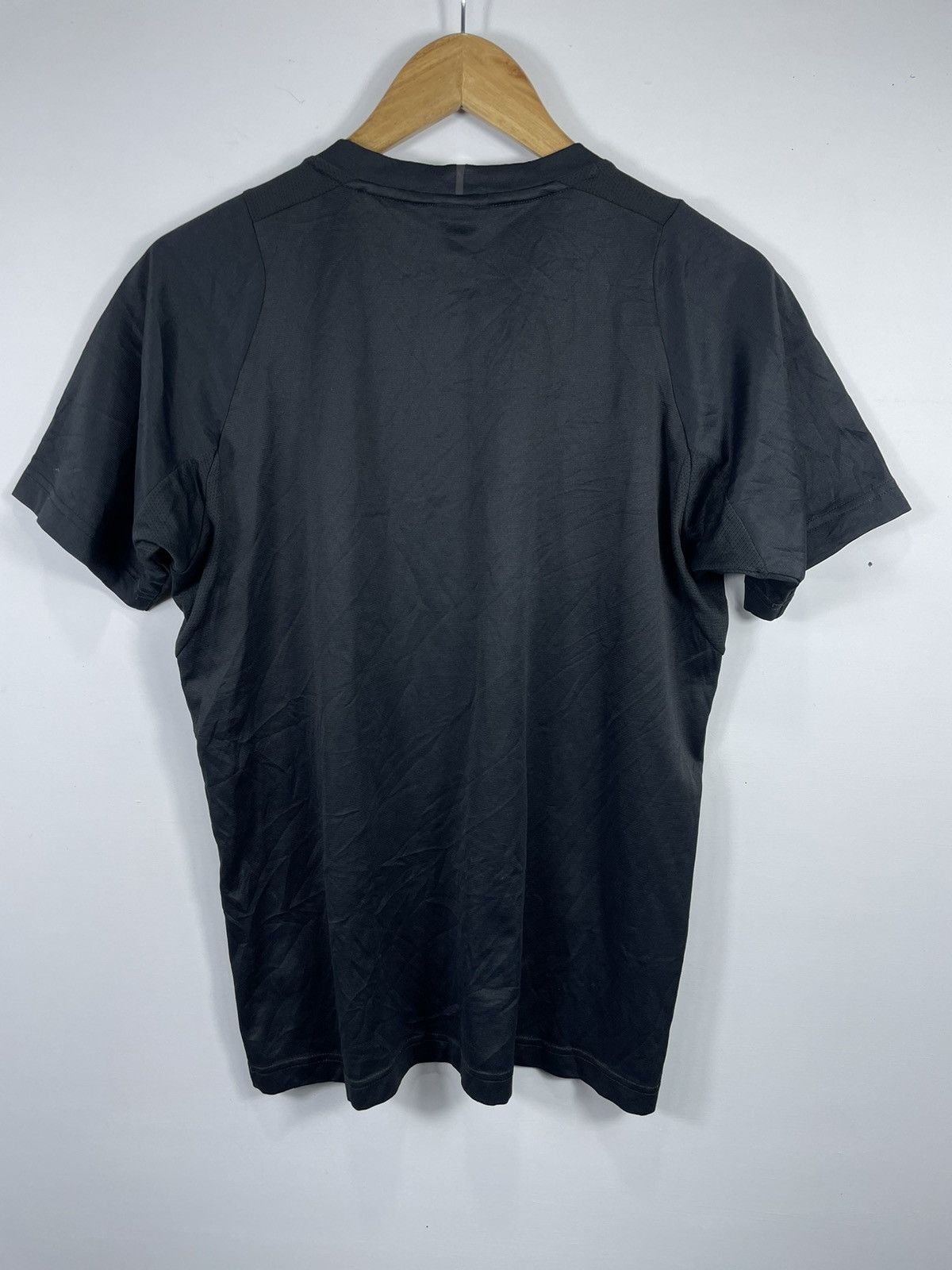 Oakley × Vintage 💸BINDING OFFER💸 Oakley Surf t-shirt Size US M / EU 48-50 / 2 - 2 Thumbnail