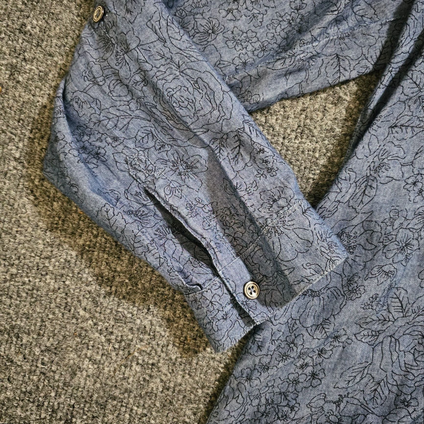 J. Jill J Jill Top Womens Medium Blue Denim Chambray Floral Embroidered Western Blouse Shirt Mens? Size M / US 6-8 / IT 42-44 - 5 Thumbnail