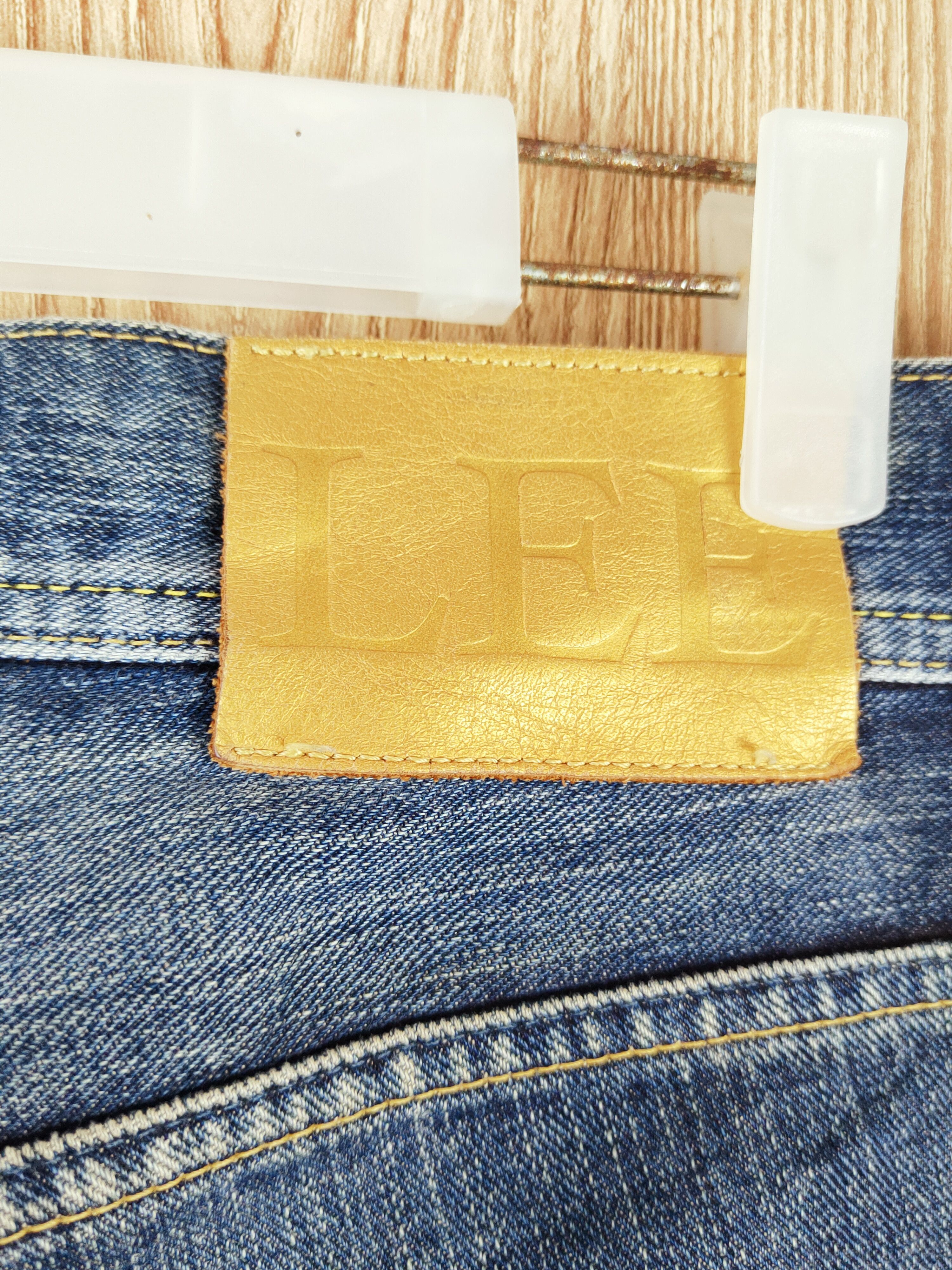 Japanese Brand Lee Blue Distressed Ripped Jeans #S2689 Size US 31 - 12 Thumbnail