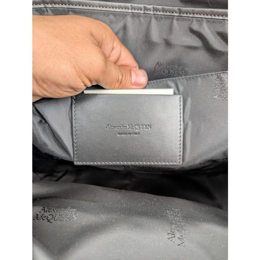 Alexander McQueen o1rshd1 Size: OS / New MCQ Graff Metropolitan Backpack Black Size ONE SIZE - 13 Thumbnail