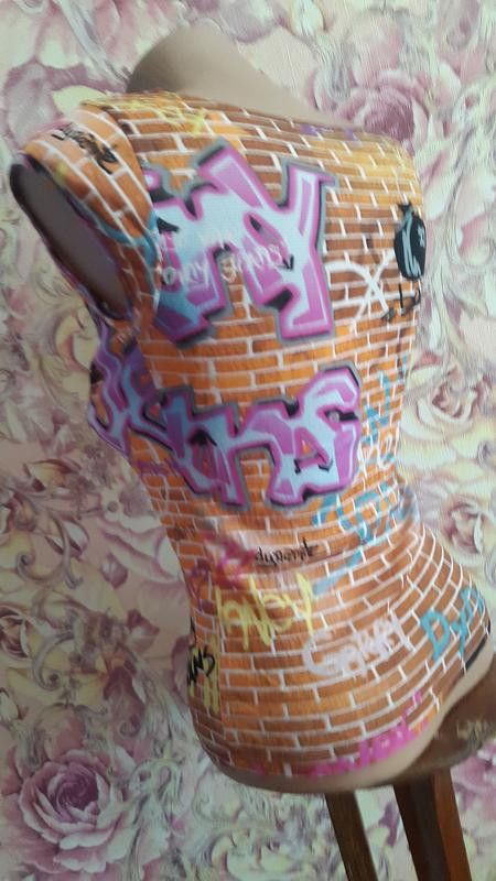DKNY STREET GRAPHITi print mesh tshirt brand DKNY Sz XS Size XS / US 0-2 / IT 36-38 - 3 Thumbnail