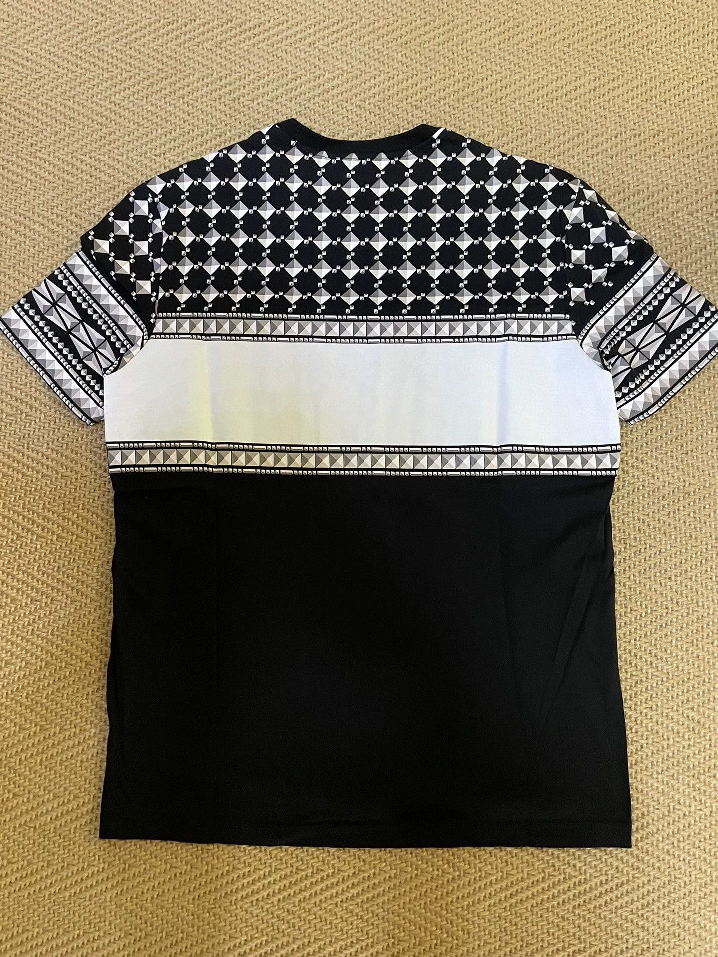 Givenchy Givenchy 10FW Short Sleeve Tee L (S) Like New Size US L / EU 52-54 / 3 - 2 Thumbnail