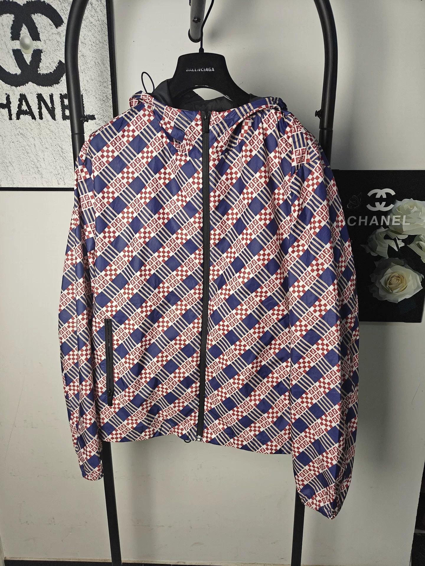 Fendi fendi printed dragon outerwear jacket Size US M / EU 48-50 / 2 - 1 Thumbnail