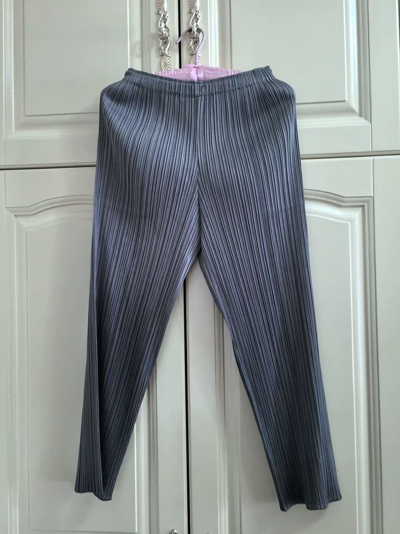 Issey Miyake Issey Miyake size:0 Grey pleated trousers Size 31" - 1 Thumbnail