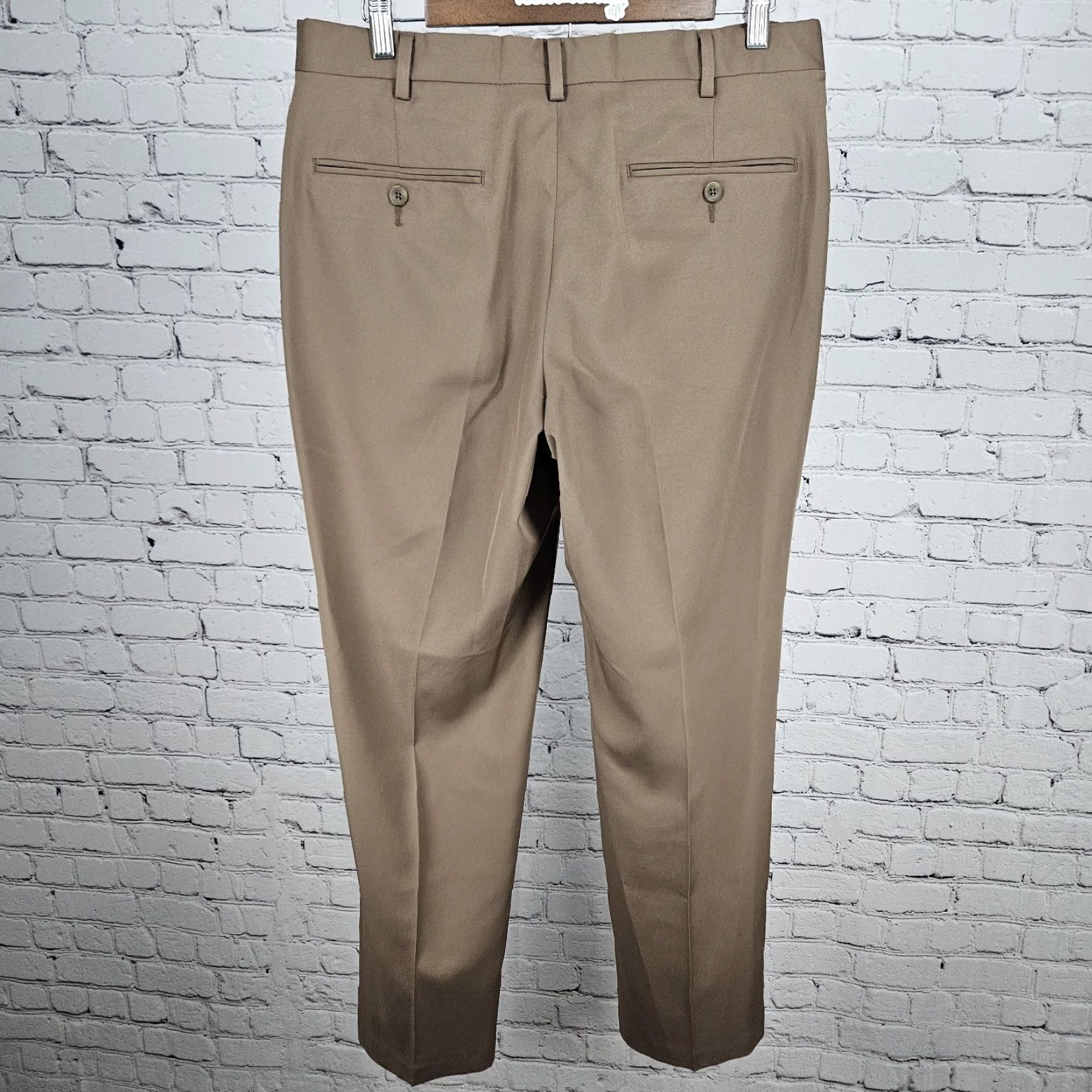 Jos. A. Bank Jos A Bank Brown Traveler Pants Tailored Fit Flat Front Straight Leg Dress 32x30 Size US 32 / EU 48 - 2 Thumbnail