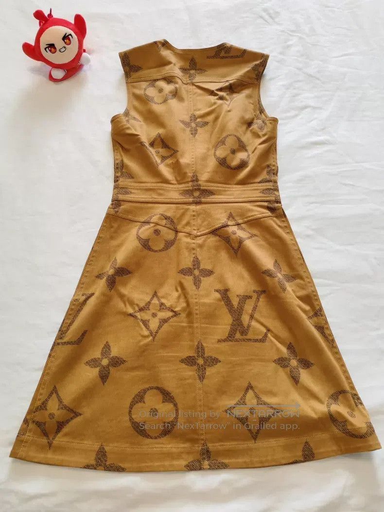mini corset dress black Everly Size:1-2 ss2026 Its flirty mini length Best Fabrics for Summer