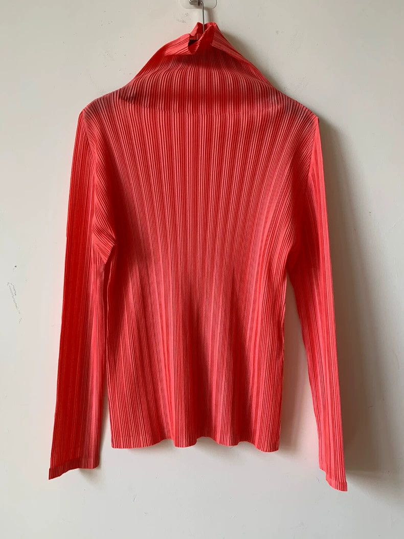 Issey Miyake Issey Miyake Red pleated long-sleeved shirt Size L / US 10 / IT 46 - 1 Thumbnail