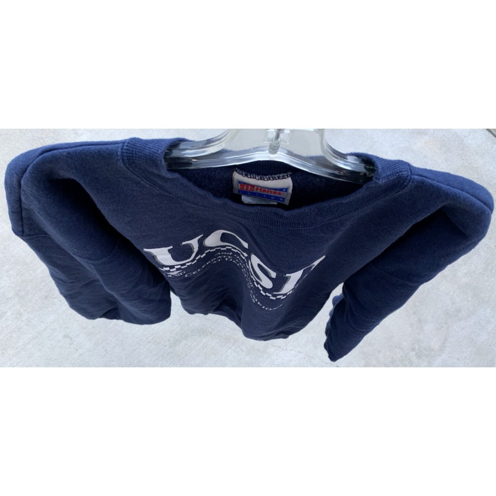 Hanes VINTAGE UCSD Del Mar ’98 Sweatshirt Horses Horse Racing Pullover Graphic Print Unisex Adults XL Blue Hanes Cotton Blend Size US XL / EU 56 / 4 - 6 Thumbnail
