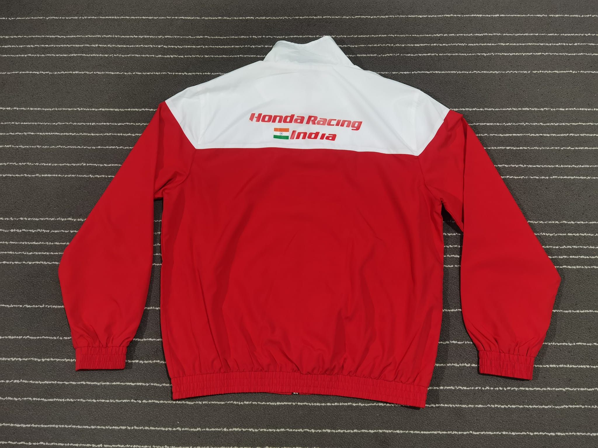 Honda Honda Racing India X United color of benetton L 2154 Size US L / EU 52-54 / 3 - 2 Thumbnail