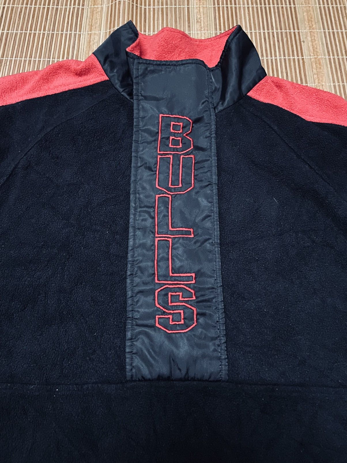 NBA VINTAGE CHICAGO BULLS FLEECE JUMPER Size US M / EU 48-50 / 2 - 9 Thumbnail