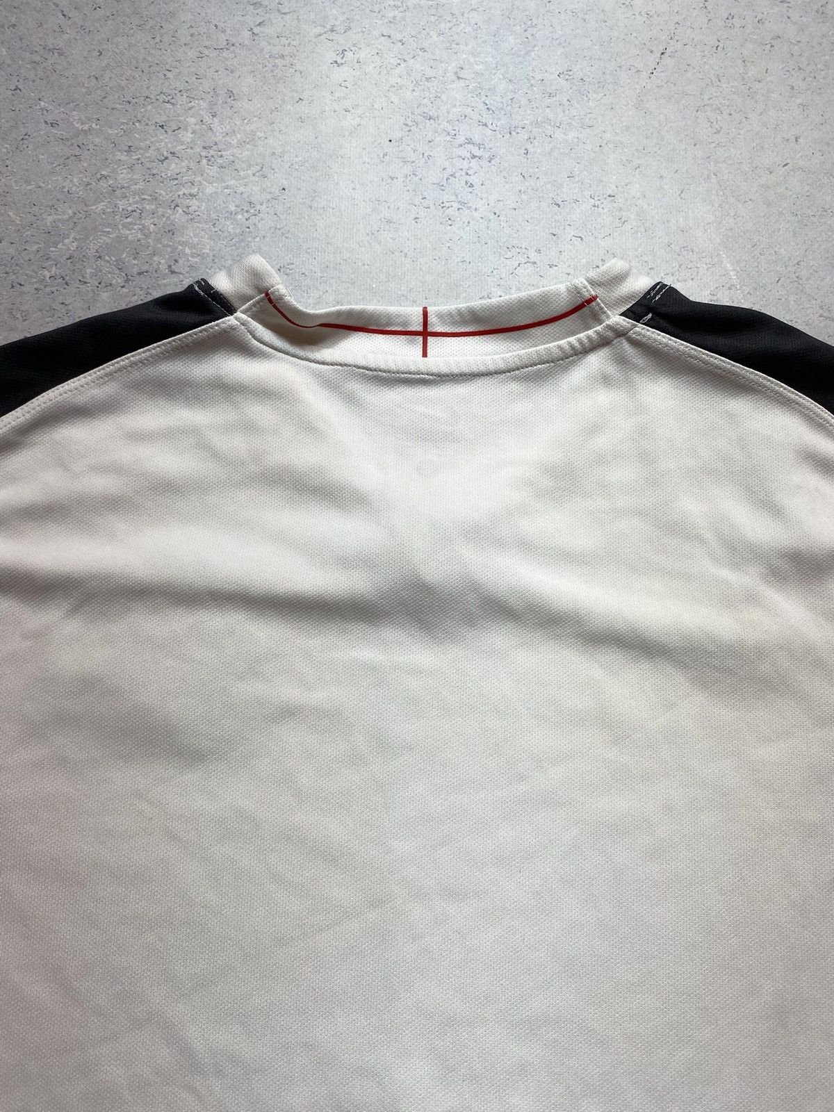 Nike Vintage Nike England rugby jersey size small Size US S / EU 44-46 / 1 - 12 Thumbnail