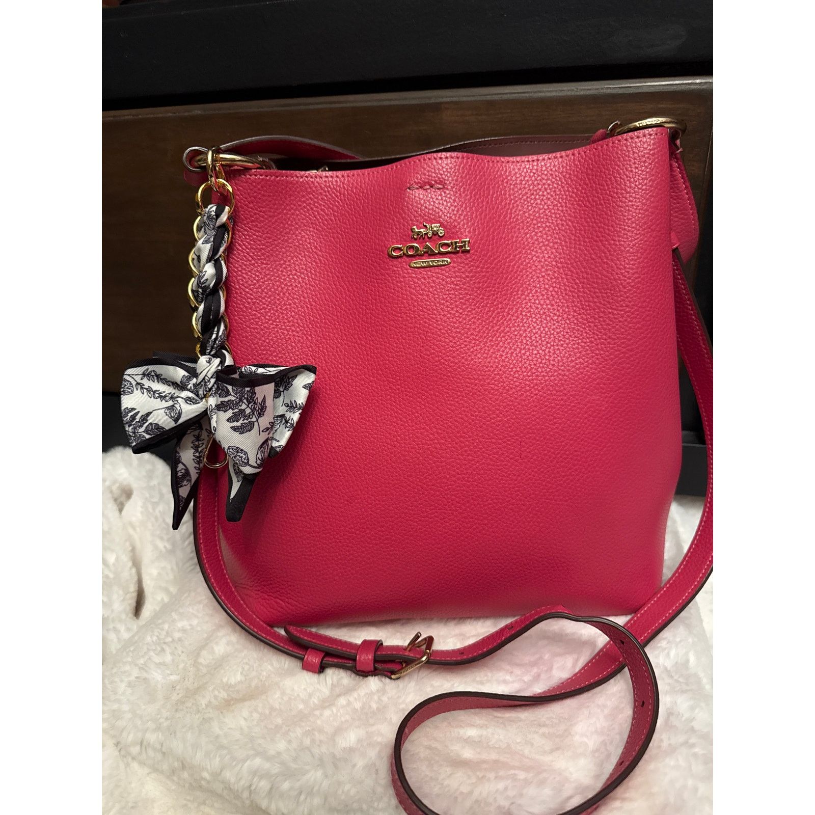 Coach Dark Pink Strawberry Coach Bucket bag Size ONE SIZE - 1 Thumbnail