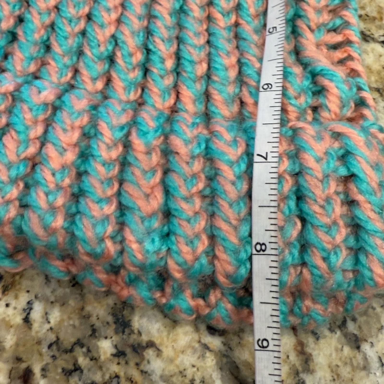 Other Beanie hat in a teal and pink braided knit pattern Size ONE SIZE - 4 Thumbnail