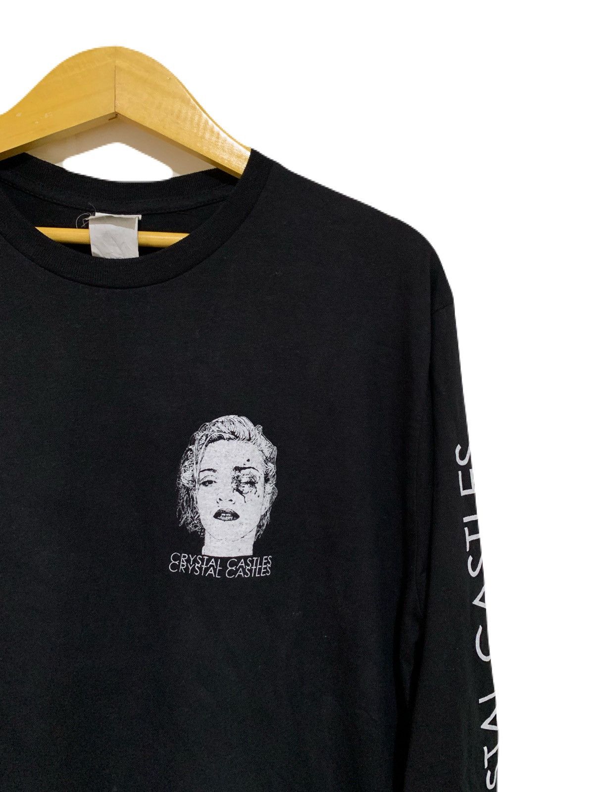 Band Tees Crystal Castles Long sleeve T-Shirt Size US XL / EU 56 / 4 - 4 Thumbnail