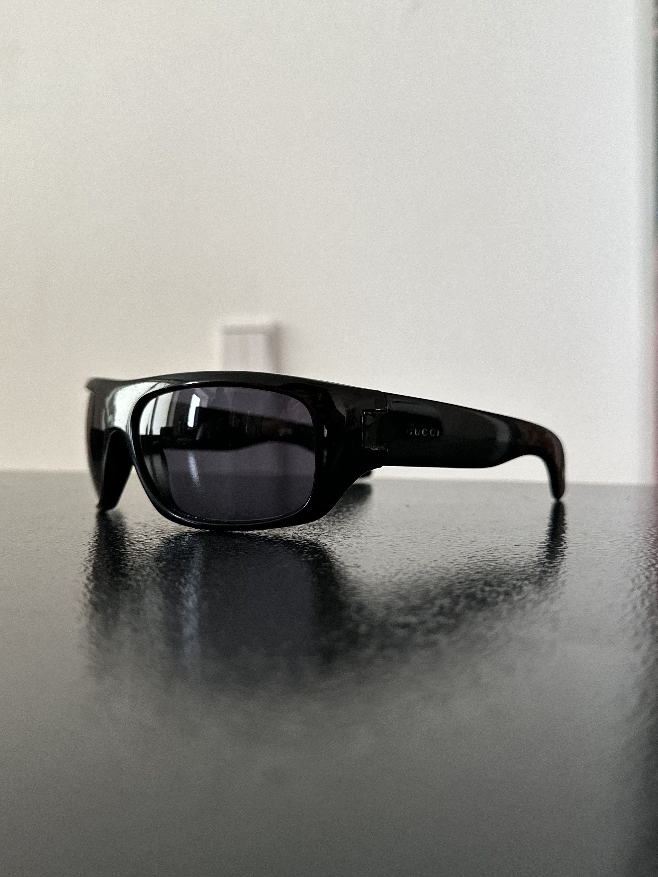 Gucci GUCCI Sunglasses Shield Wrap Mask Shiny Tom Ford A7924 Size ONE SIZE - 1 Thumbnail
