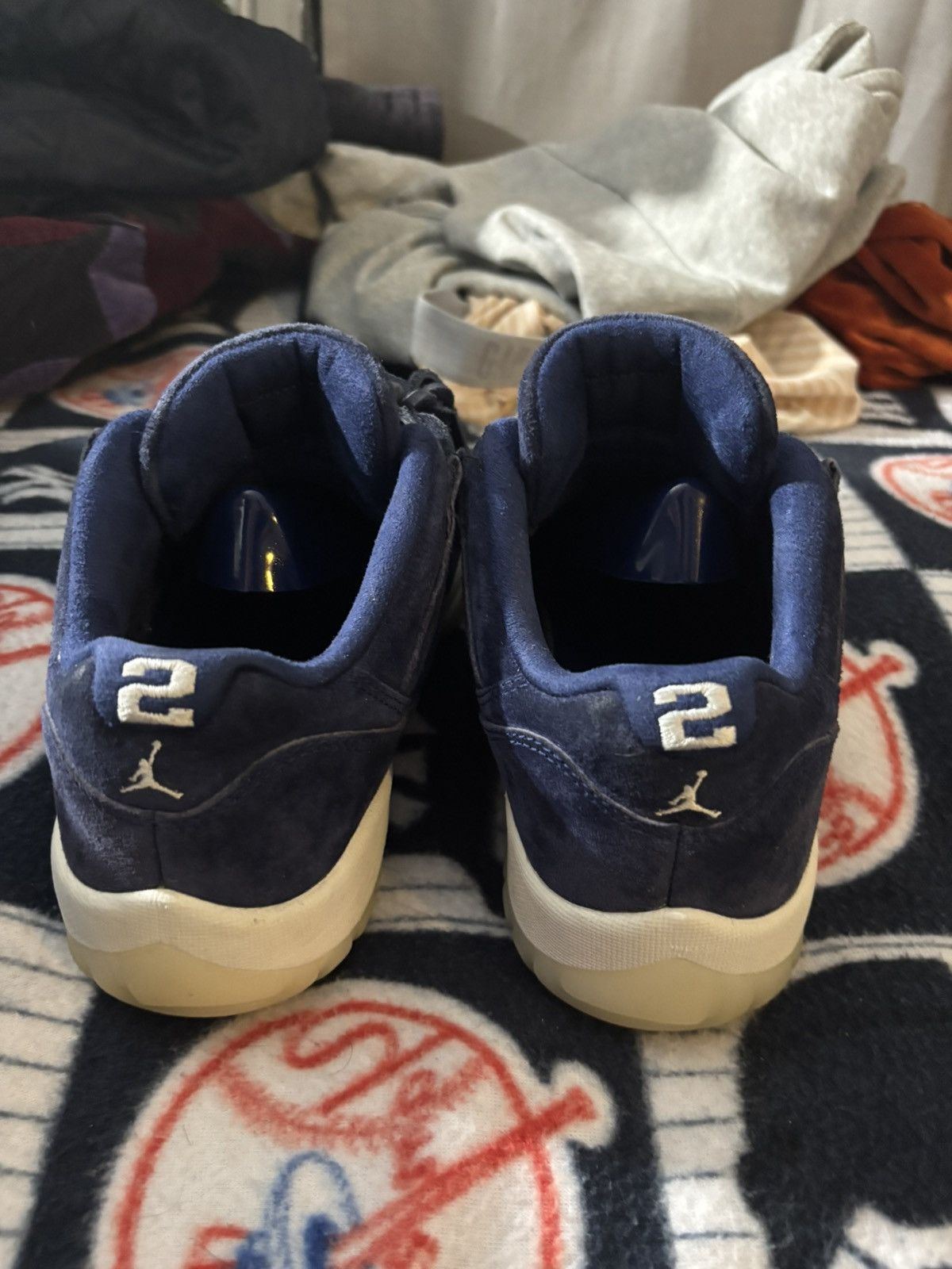 jeter jordan 11s