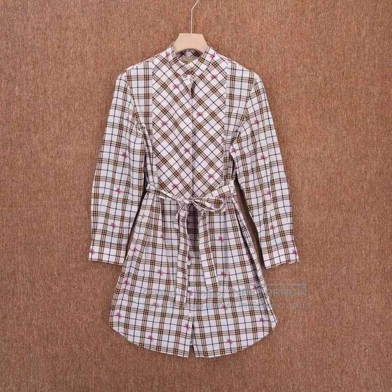 Burberry Burberry Pink Plaid Long Sleeve Dress. Size M / US 6-8 / IT 42-44 - 1 Thumbnail