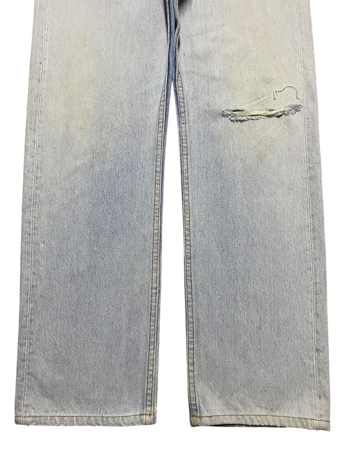Levi's Vintage Clothing Vintage Levis 501 90s Light Wash Distressed Loose Jeans Size US 30 / EU 46 - 5 Thumbnail