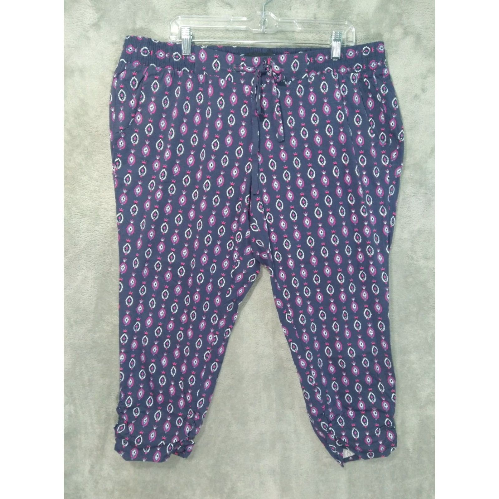 Torrid Torrid Pants Womens 1X Blue Geometric Joggers Crop Stretch High Rise Pocket Size 40" / US 18 - 2 Thumbnail