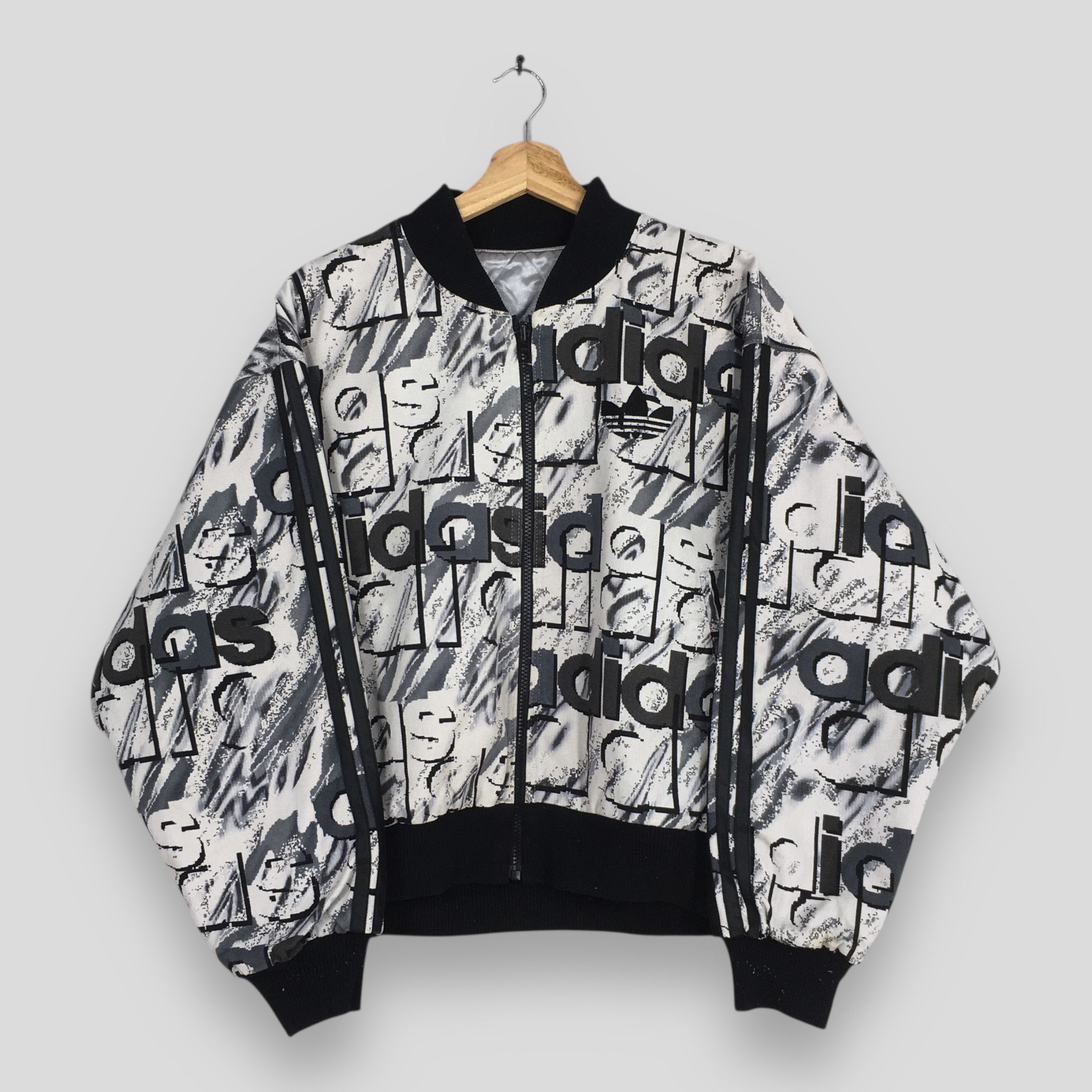 Adidas Vintage 1990s Adidas Trefoil Overprinted Quilted Jacket M Size US M / EU 48-50 / 2 - 1 Thumbnail