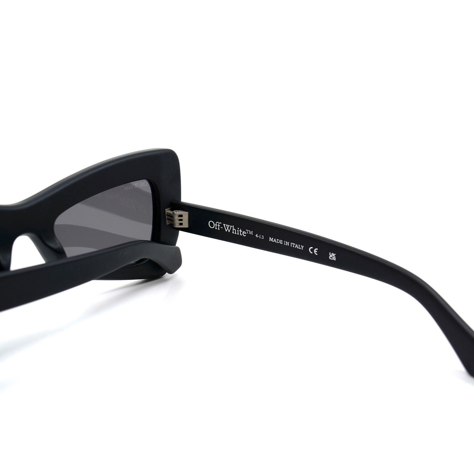 Off-White NEW! OFF-WHITE NASHVILLE OER1070 BLACK/WHITE GREY SUNGLASSES Size ONE SIZE - 9 Thumbnail
