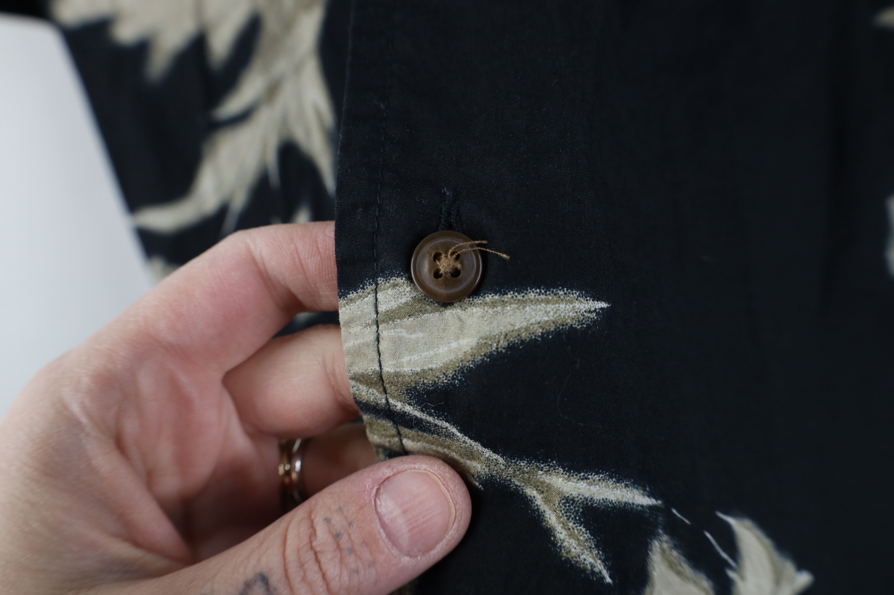 Quiksilver Vintage 90s Y2K Quiksilver Surfing Hawaiian Button Shirt Size US L / EU 52-54 / 3 - 9 Thumbnail