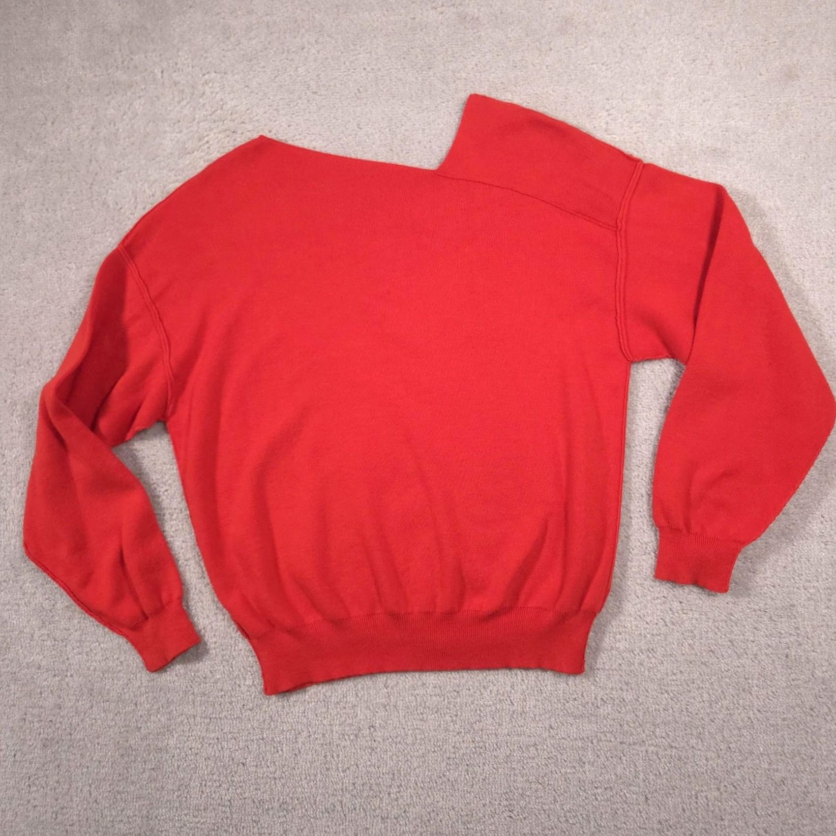 Forever 21 Forever 21 Sweater Womens Medium Red Asymmetrical Boat Neck Pullover Long Sleeve Size M / US 6-8 / IT 42-44 - 2 Thumbnail