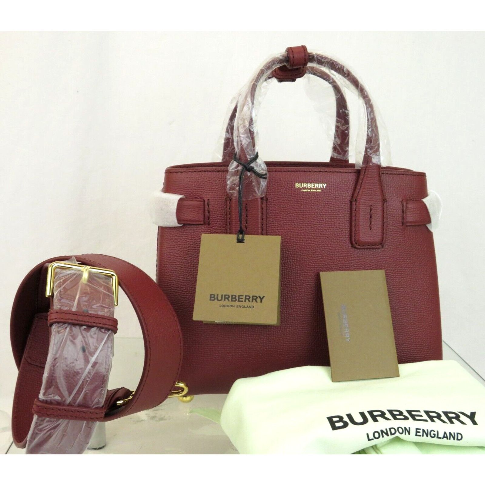 Burberry BURBERRY BANNER CRIMSON LEATHER CHECK CANVAS SHOULDER SM BAG Size ONE SIZE - 9 Thumbnail