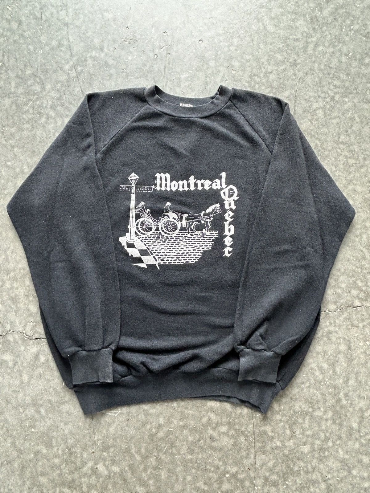 Vintage Vintage 90s Montreal Quebec Raglan Sweatshirt Size US M / EU 48-50 / 2 - 1 Thumbnail