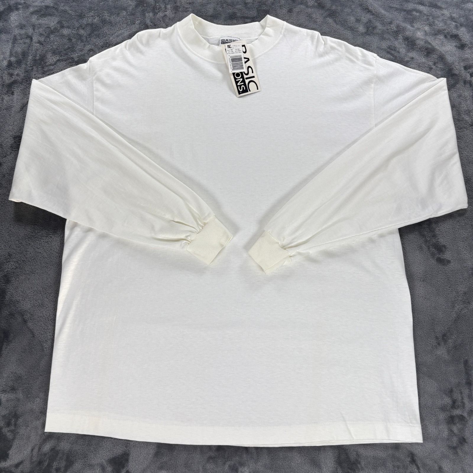 Basic Editions Basic Editions Long Sleeve Blank T Shirt Men XL White VTG 90 Size US XL / EU 56 / 4 - 1 Thumbnail