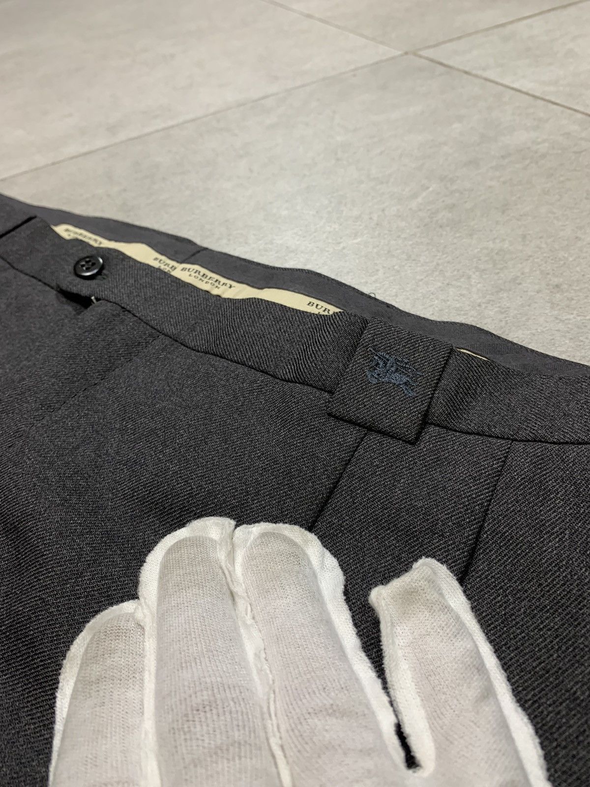 Burberry 90s y2k vintage dark Grey large Burberry wool Chino trousers Size US 39 - 3 Thumbnail