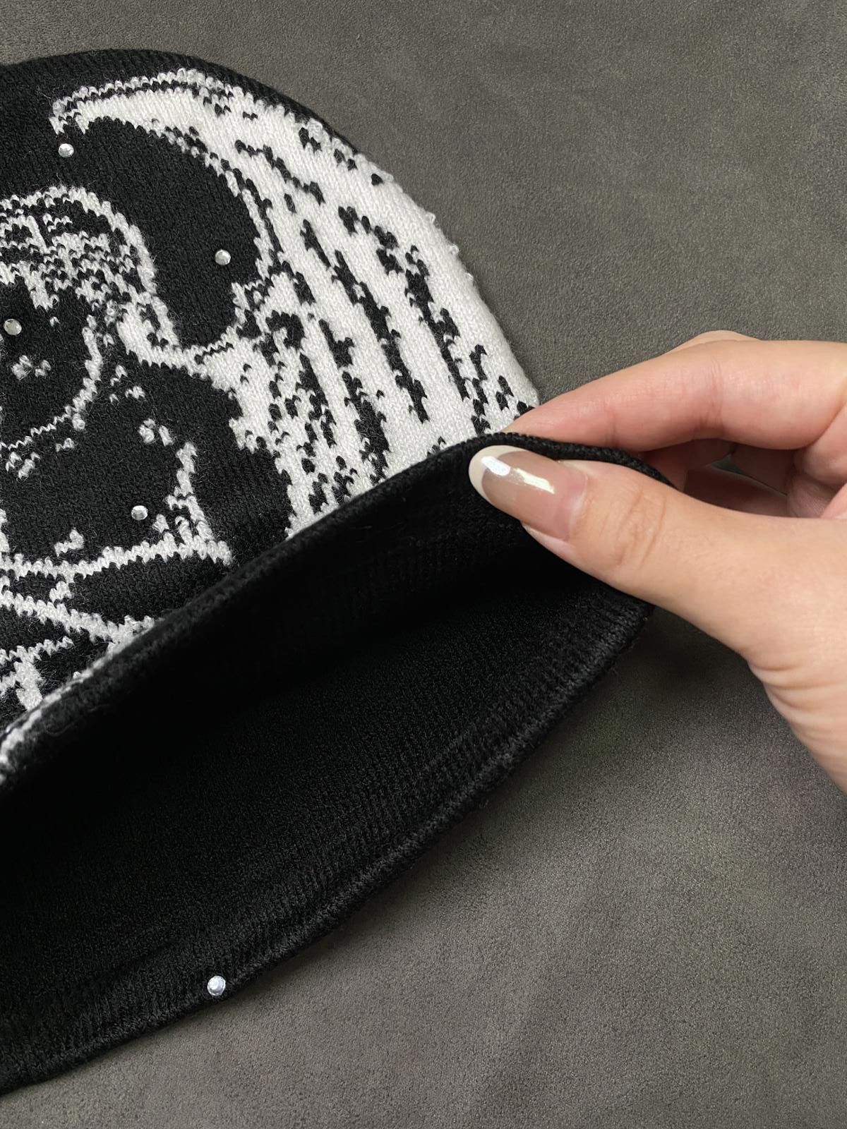 Japanese Brand Rare White Angel Graphic No Cuff Knit Black Beanie Hats OS Size ONE SIZE - 5 Thumbnail
