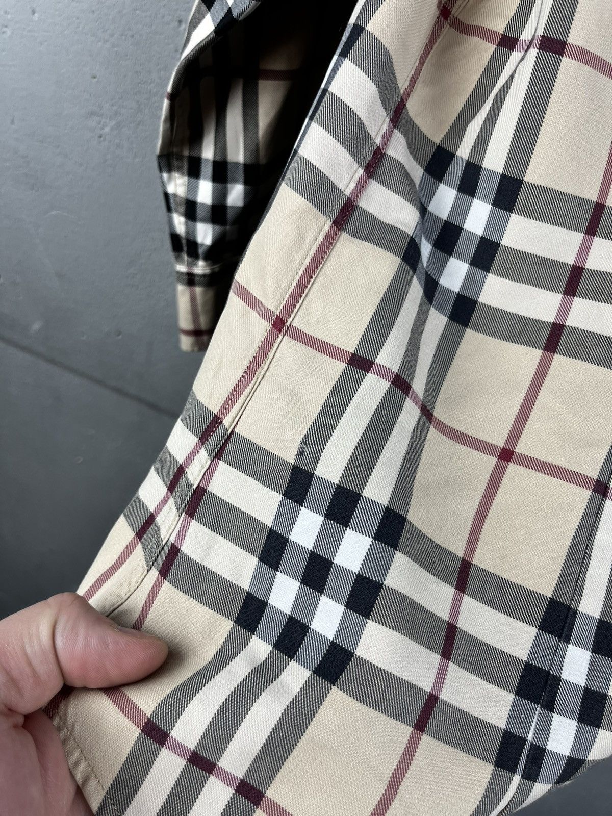Burberry Burberry button shirt Size L / US 10 / IT 46 - 13 Thumbnail