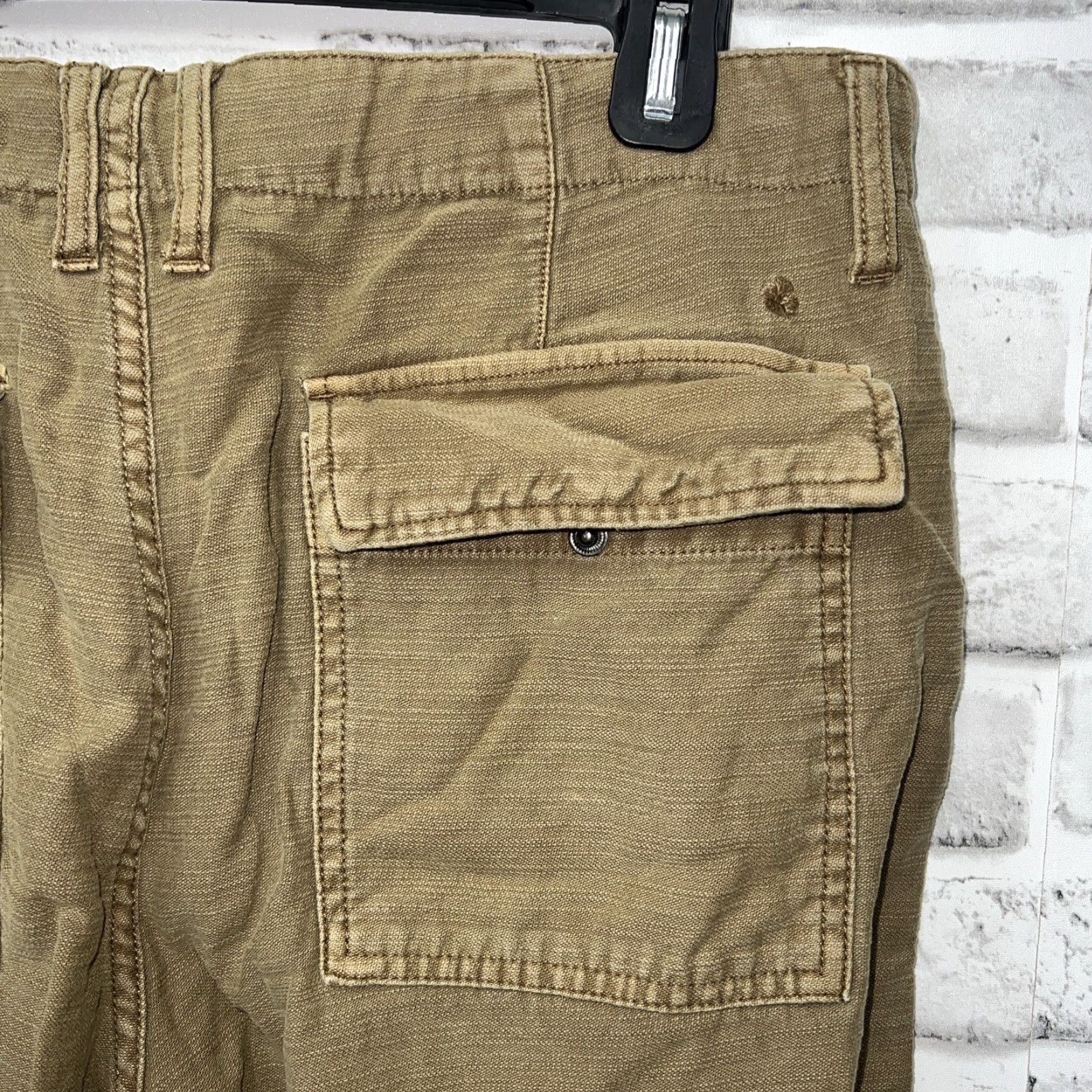 Lucky Brand Lucky Brand Beige Pants Mens Size 32x29 Chino Regular 29 Inseam Mens Beige Pants Size US 32 / EU 48 - 3 Thumbnail