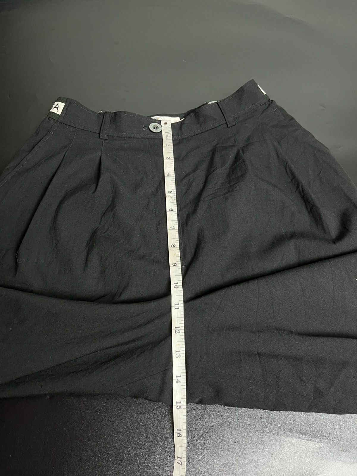 Balenciaga × Designer × Japanese Brand Balenciaga balloon pants Size US 29 - 11 Thumbnail