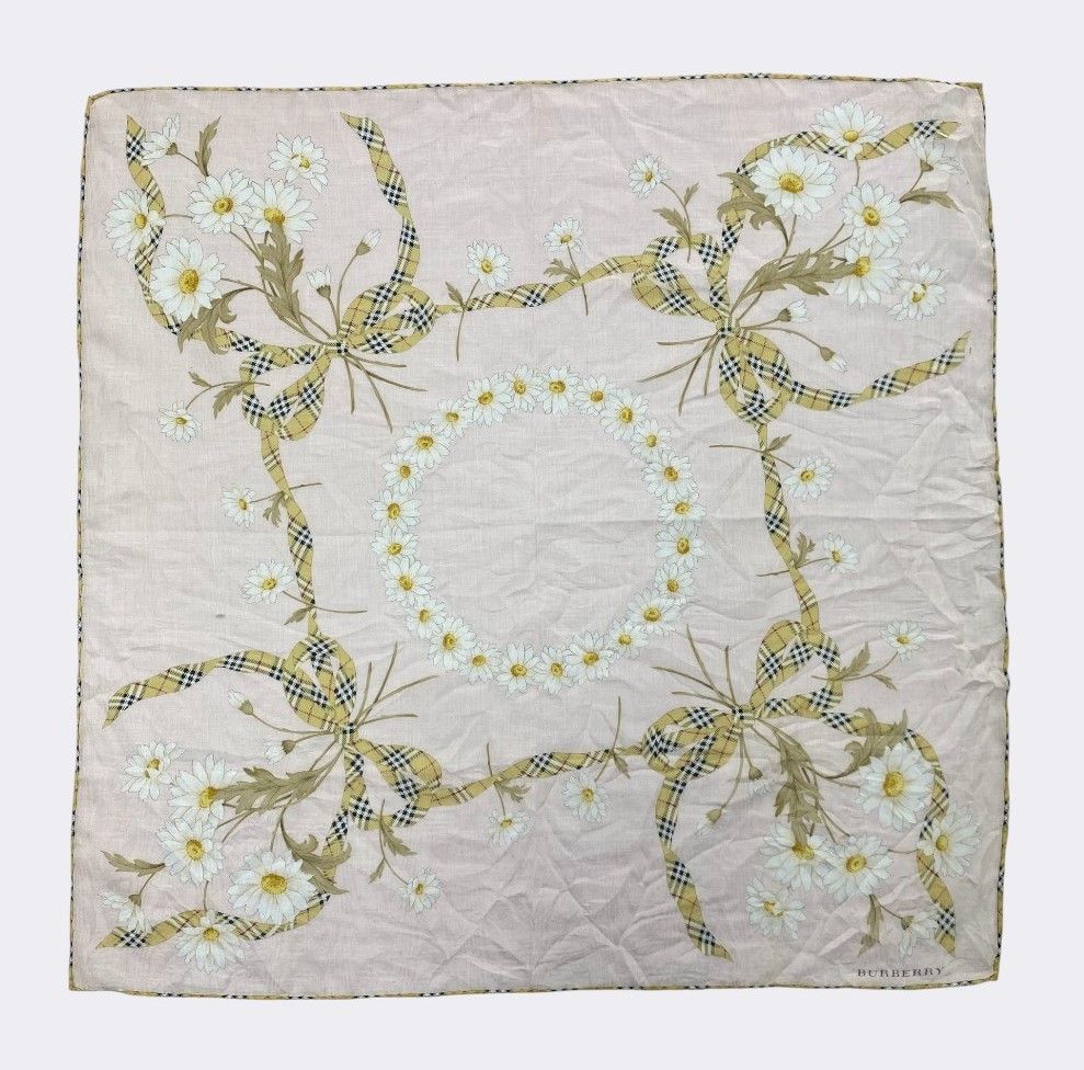 Burberry Vintage Burberry Handkerchief Neckerchief Bandana H269R Size ONE SIZE - 1 Thumbnail