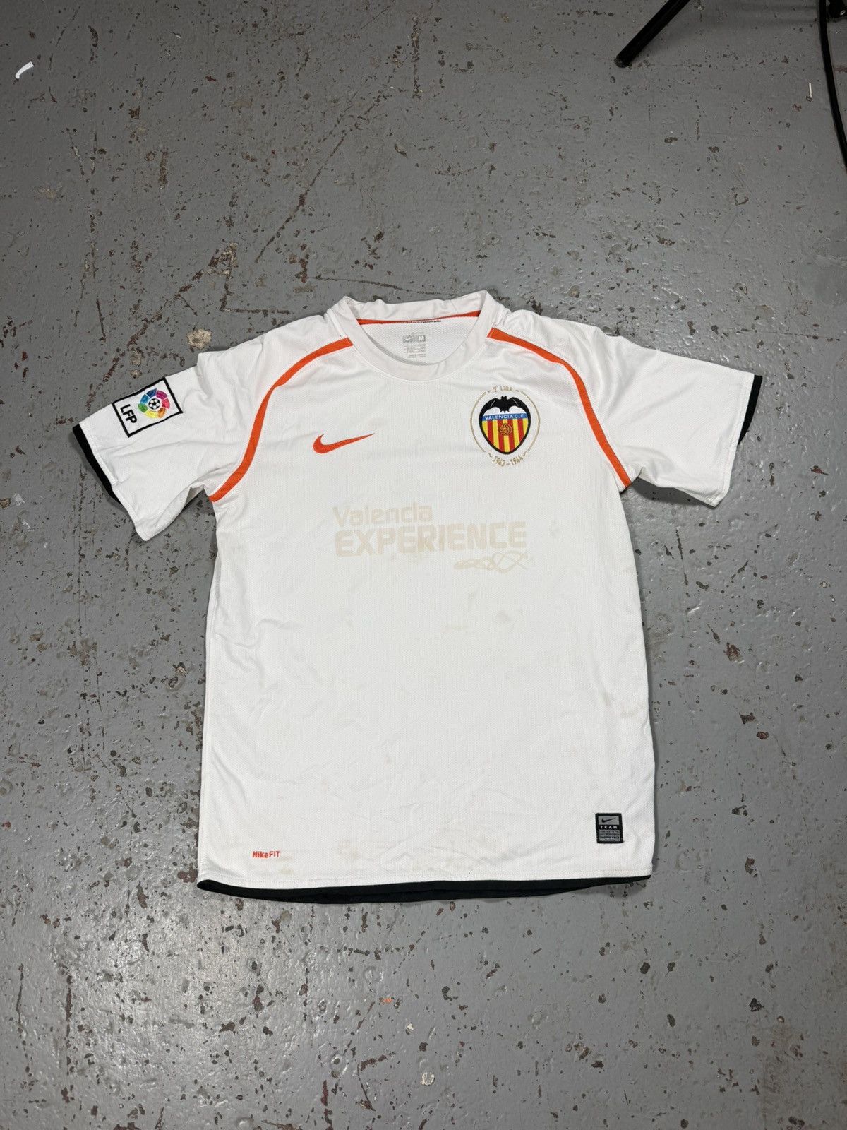 Nike Vintage Nike Valencia Spain Futbol Jersey Size US M / EU 48-50 / 2 - 1 Thumbnail