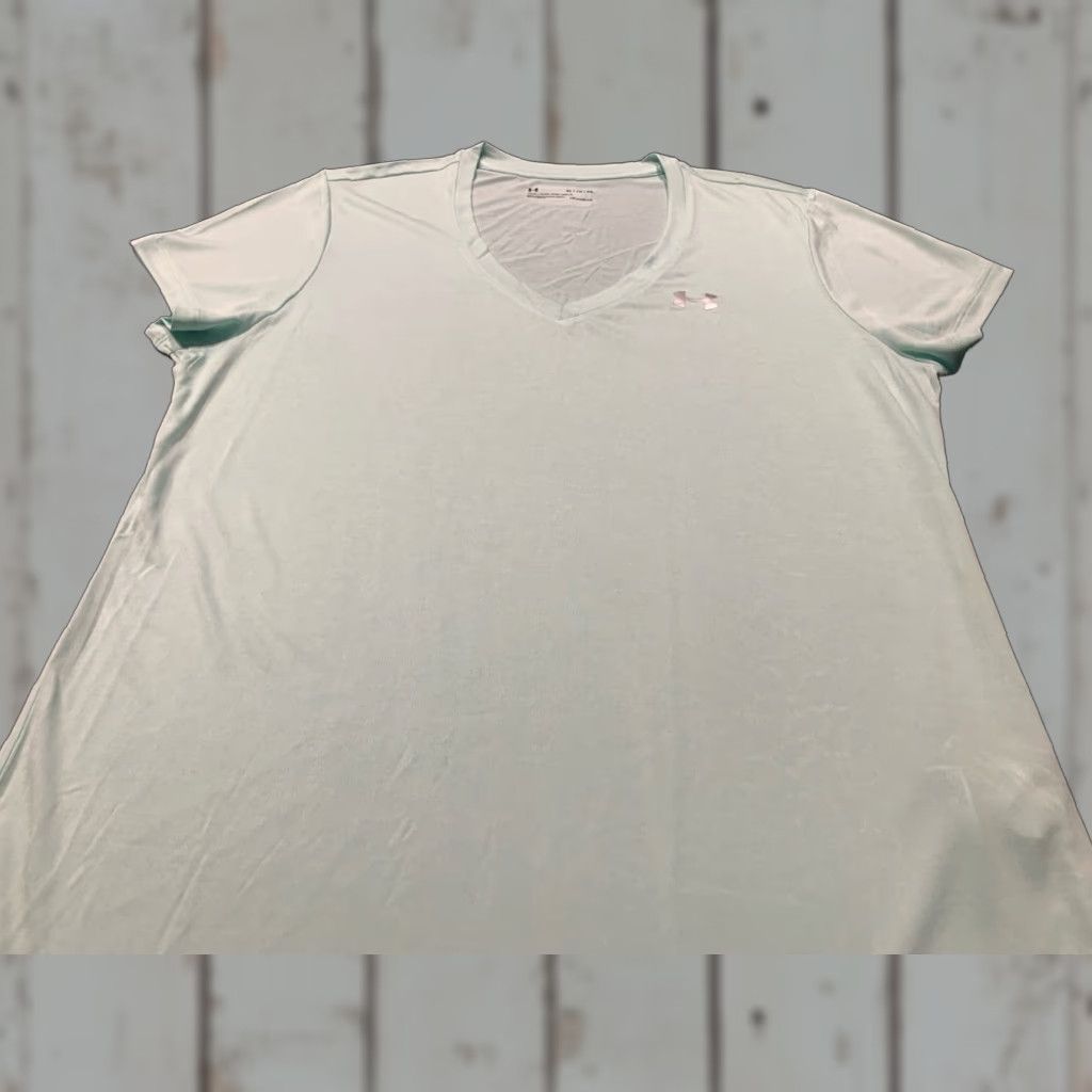 Under Armour Under Armour T-Shirt Womens XL Activewear V-Neck Green HeatGear Pullover Size XL / US 12-14 / IT 48-50 - 1 Thumbnail