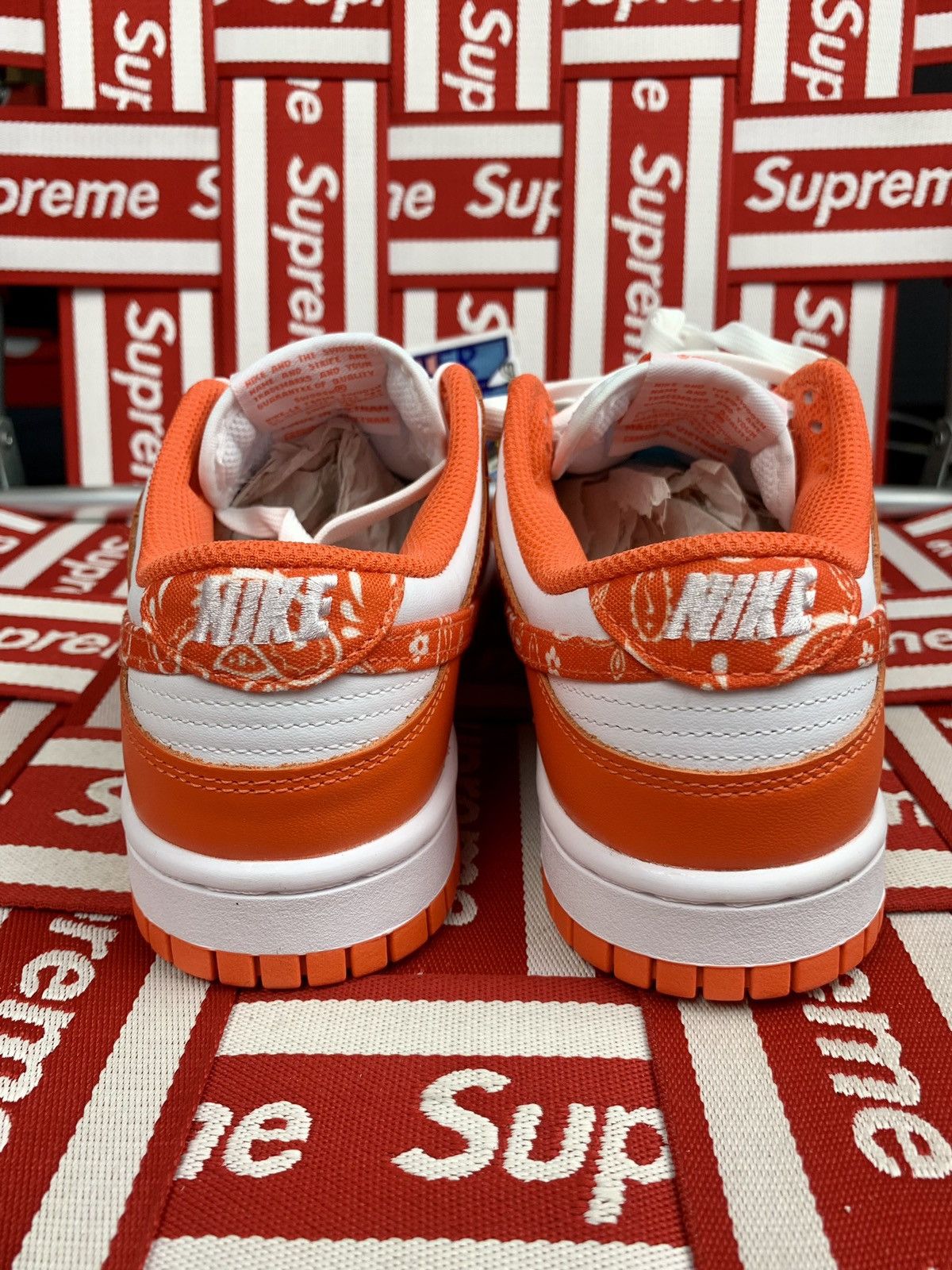 Nike Nike Dunk Low Essentials Paisley Pack Orange (Size 7w) 5,5y Size US 7 / IT 37 - 4 Thumbnail