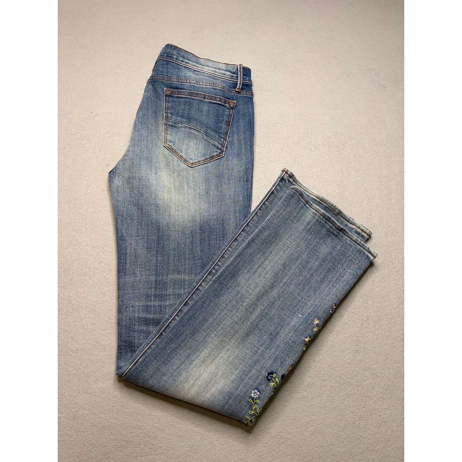 Other Driftwood Women’s Embroidered Floral Jeans Sz 29 Classic Fit Size 29" - 14 Thumbnail