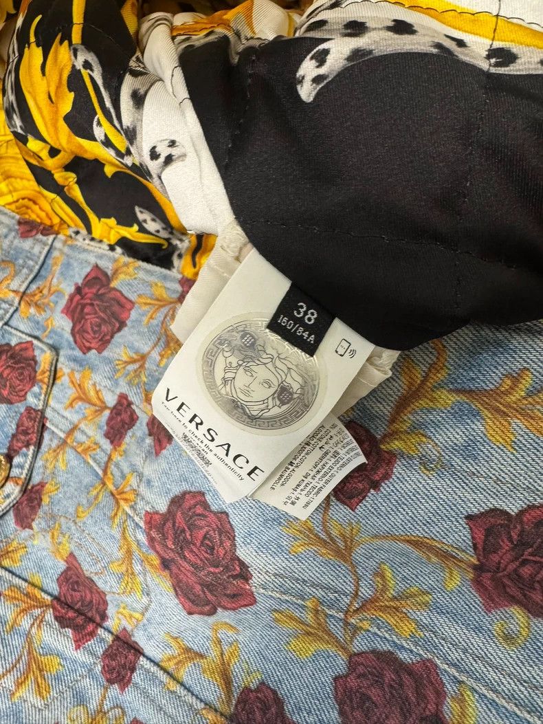 Versace Versace Rose baroque padded denim jacket Size M / US 6-8 / IT 42-44 - 7 Thumbnail