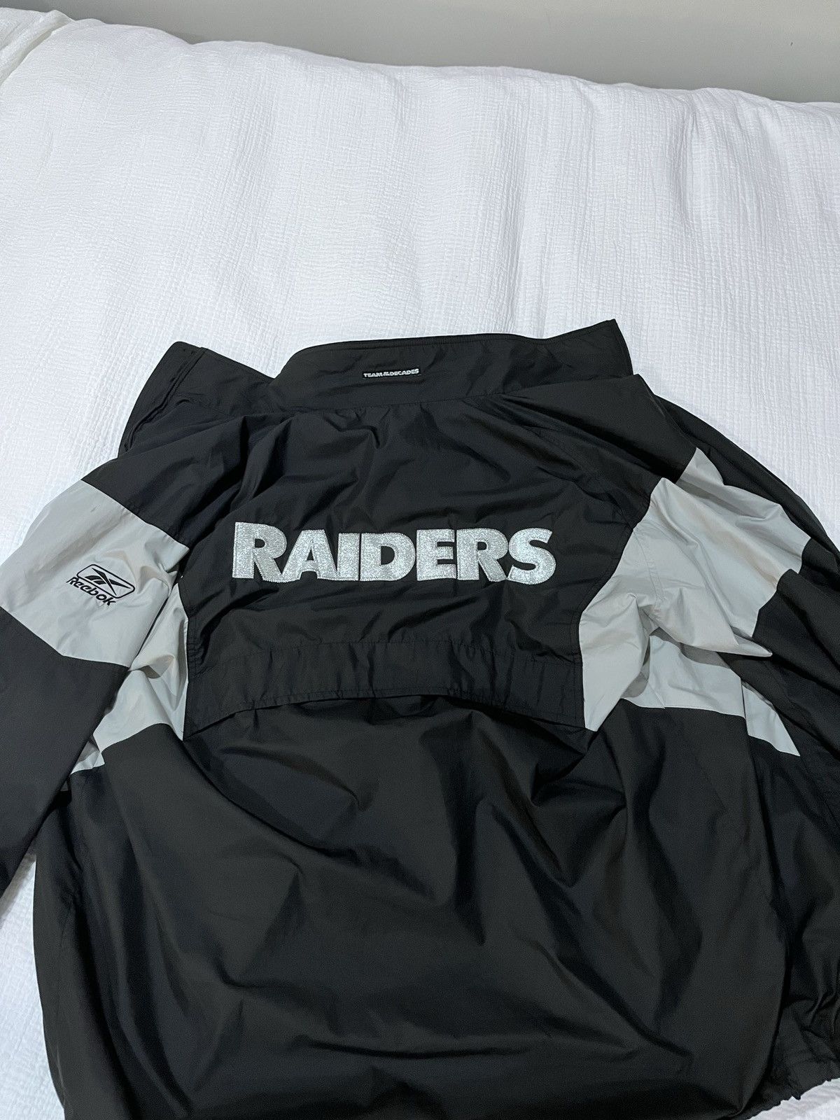 Reebok Vintage raiders jacket Size US M / EU 48-50 / 2 - 2 Thumbnail