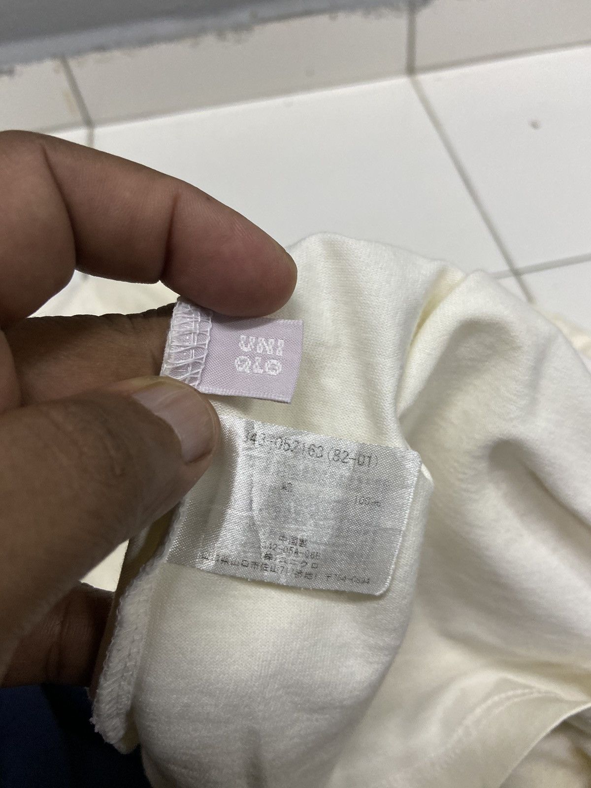Uniqlo UNIQLO LA POULE TEE SHIRT Size US L / EU 52-54 / 3 - 9 Thumbnail