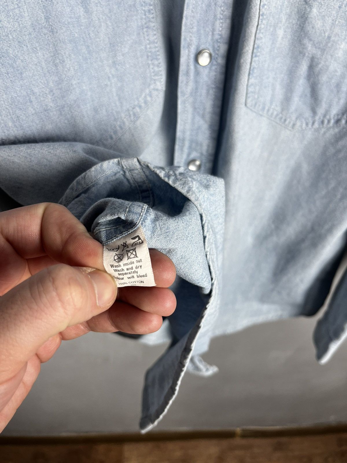Levi's × Levi's Vintage Clothing × Vintage Levi’s denim shirt vintage 90s Size US M / EU 48-50 / 2 - 10 Thumbnail