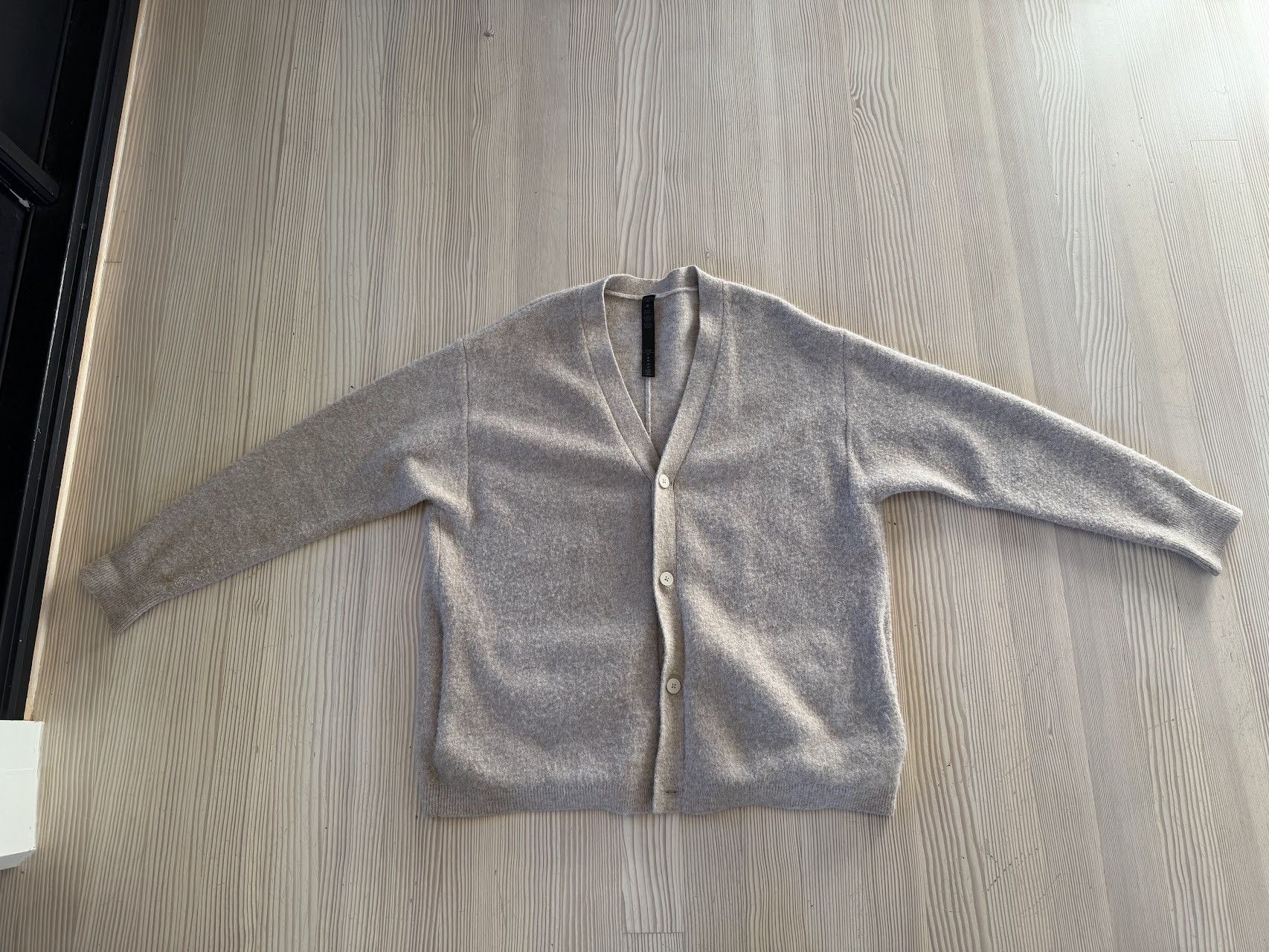 Lululemon Alpaca Wool-Blend Cardigan Sweater Size US XL / EU 56 / 4 - 1 Thumbnail