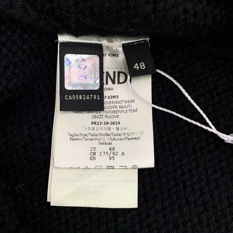 Fendi FENDI Black logo letter inlaid crewneck long-sleeve knit s Size US M / EU 48-50 / 2 - 7 Thumbnail