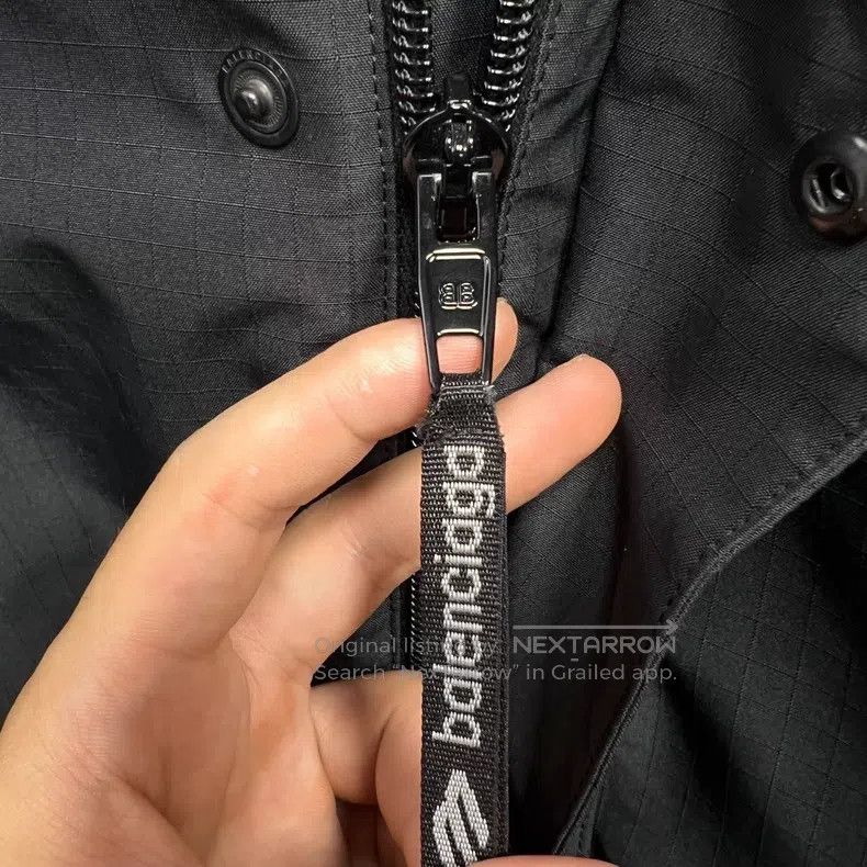 Balenciaga Balenciaga 3B Reflective Logo Skiing Windbreaker Jacket Size US S / EU 44-46 / 1 - 4 Thumbnail