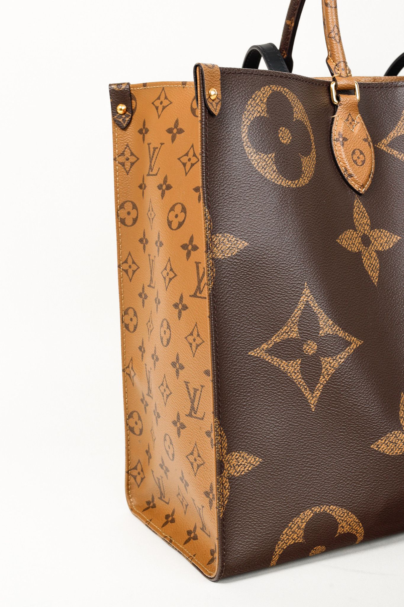 Louis Vuitton Louis Vuitton OnTheGo GM Monogram Giant Canvas Tote Size ONE SIZE - 13 Thumbnail