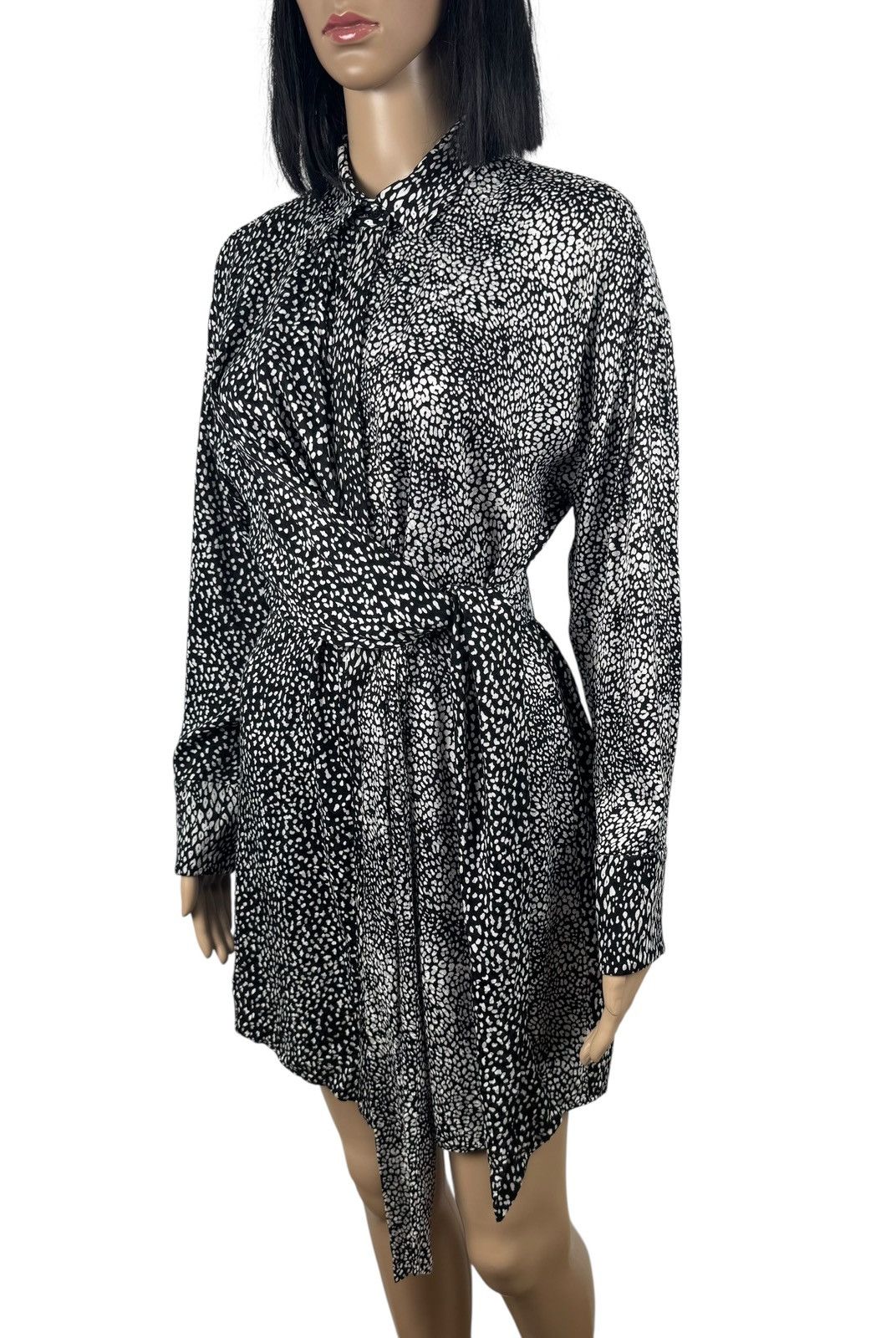 Alice + Olivia Alice + Olivia Cupro Shirt Dress Wrap Dress Belted size S Size S / US 4 / IT 40 - 5 Thumbnail