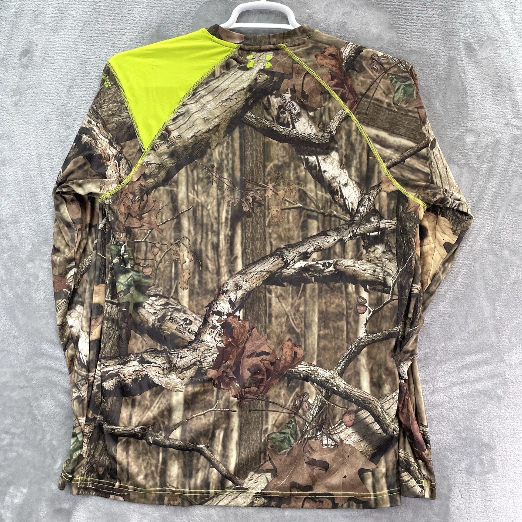 Under Armour Under Armour Shirt Men's M Camouflage HeatGear Long Sleeve Crew Neck Mulitcolor Polyester Size US M / EU 48-50 / 2 - 3 Thumbnail